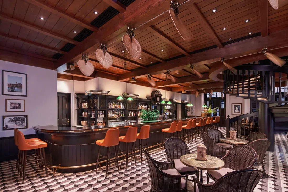 Long Bar, Singapore